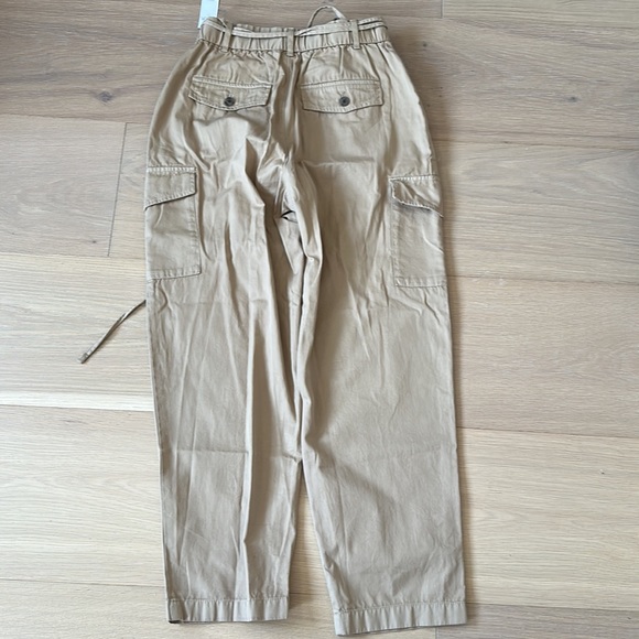 BNWT Gap Pleated Cargo Pants size 2 - Picture 4 of 10